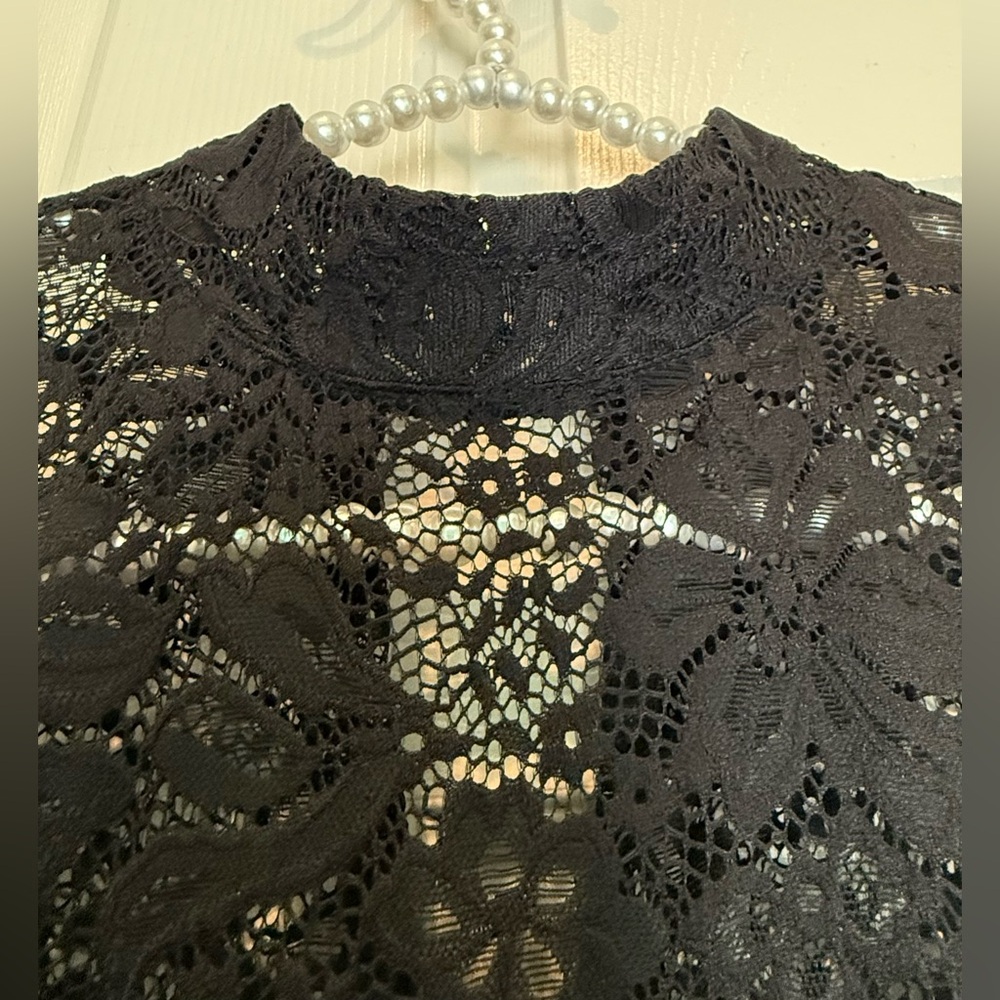 Dress - New York & Company lace - mock neck - size small - classic. Excellent - Picture 5 of 16